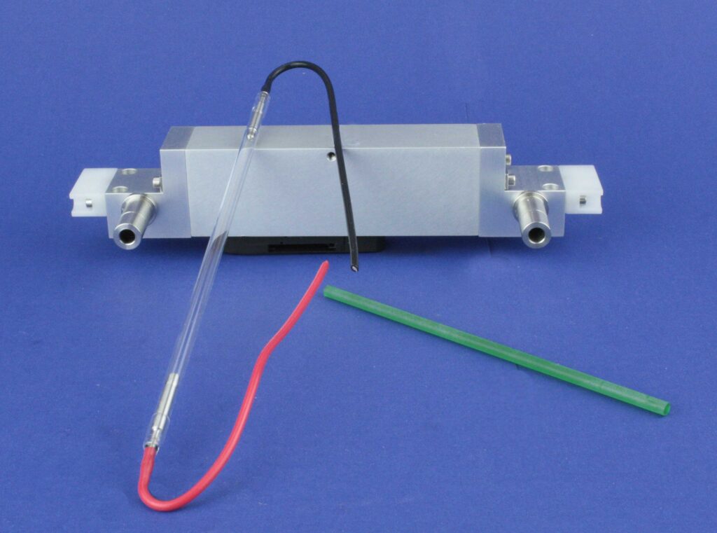 Flashlamp, laser rod and laser pump chamber